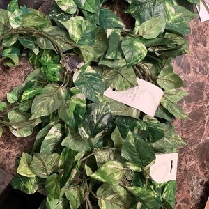 Ivy garland